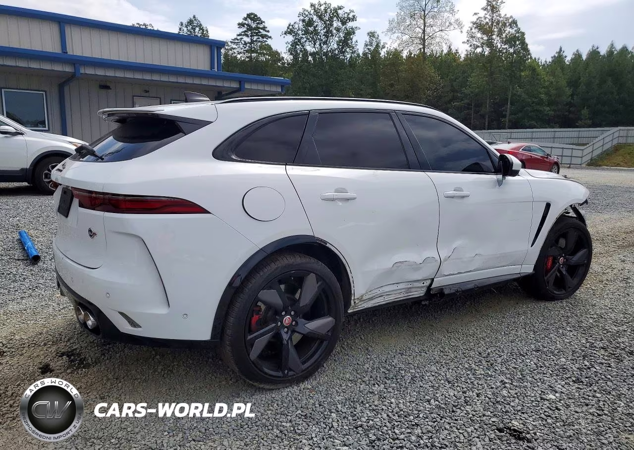 2022 Jaguar F-Pace Svr VIN:SADCZ2EE5NA696900 - 3