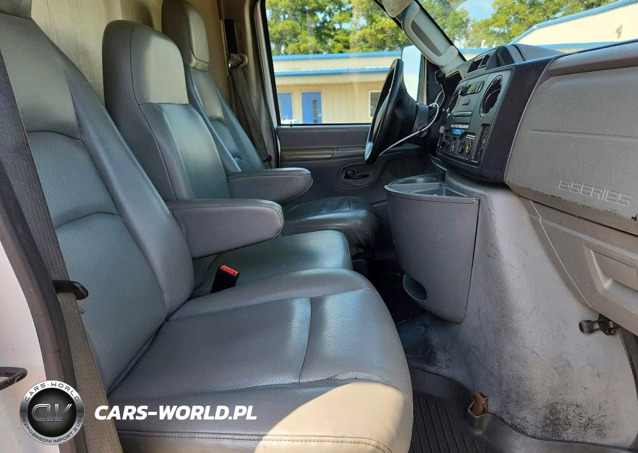 2009 Ford Econoline E450 Super Duty Cutaway Van VIN:1FDXE45S39DA86505 - 11