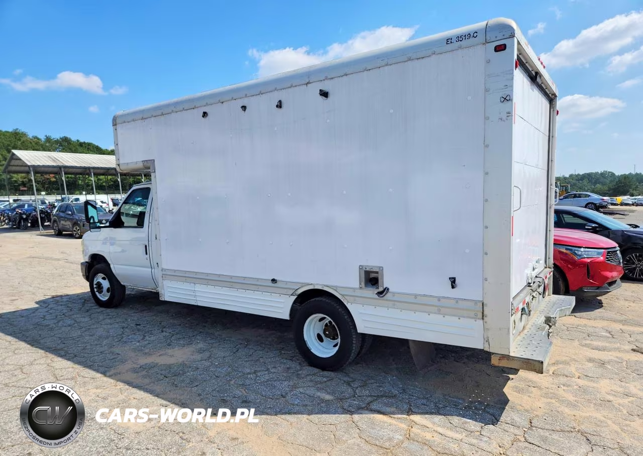 2009 Ford Econoline E450 Super Duty Cutaway Van VIN:1FDXE45S39DA86505 - 2