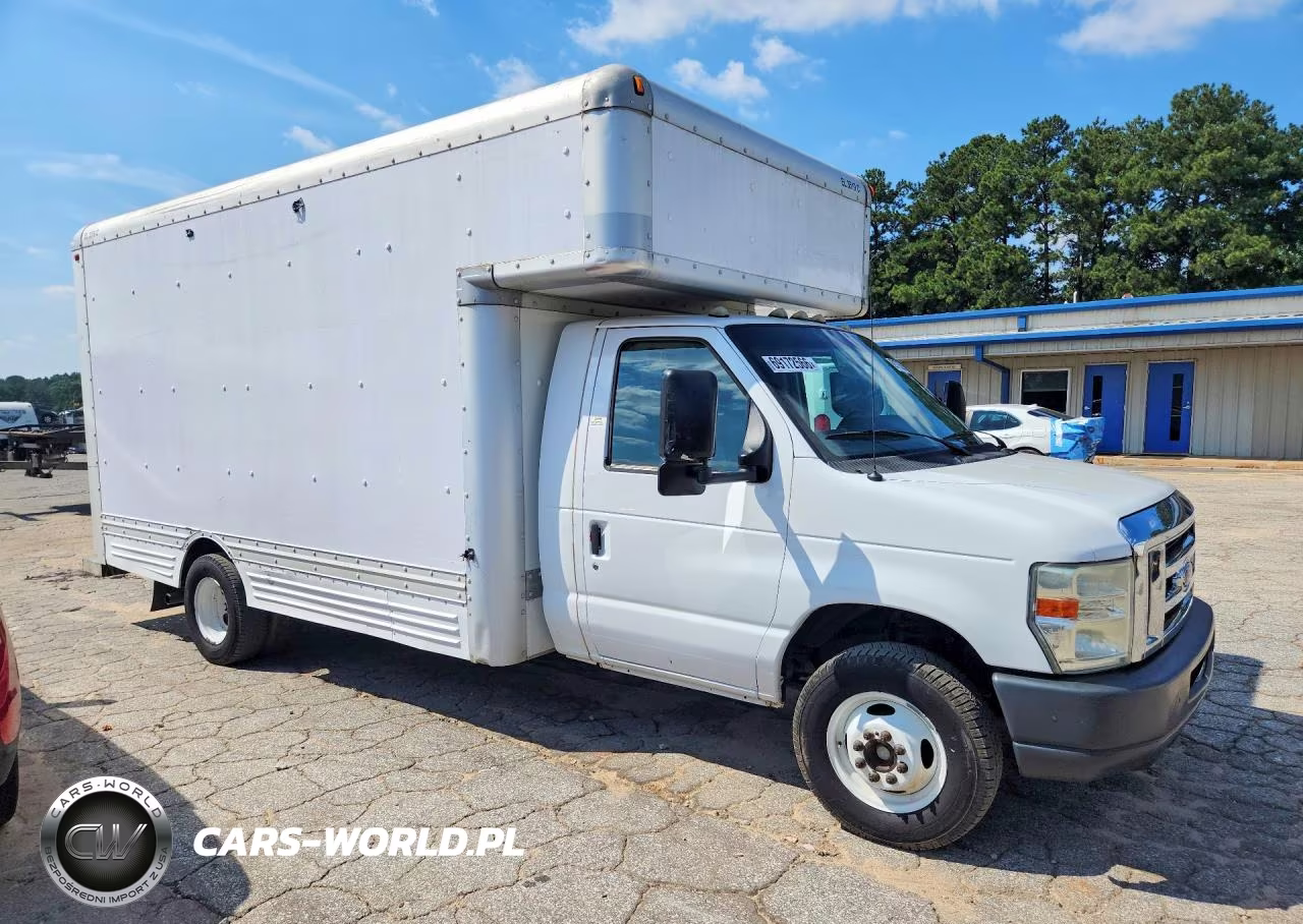 2009 Ford Econoline E450 Super Duty Cutaway Van VIN:1FDXE45S39DA86505 - 4