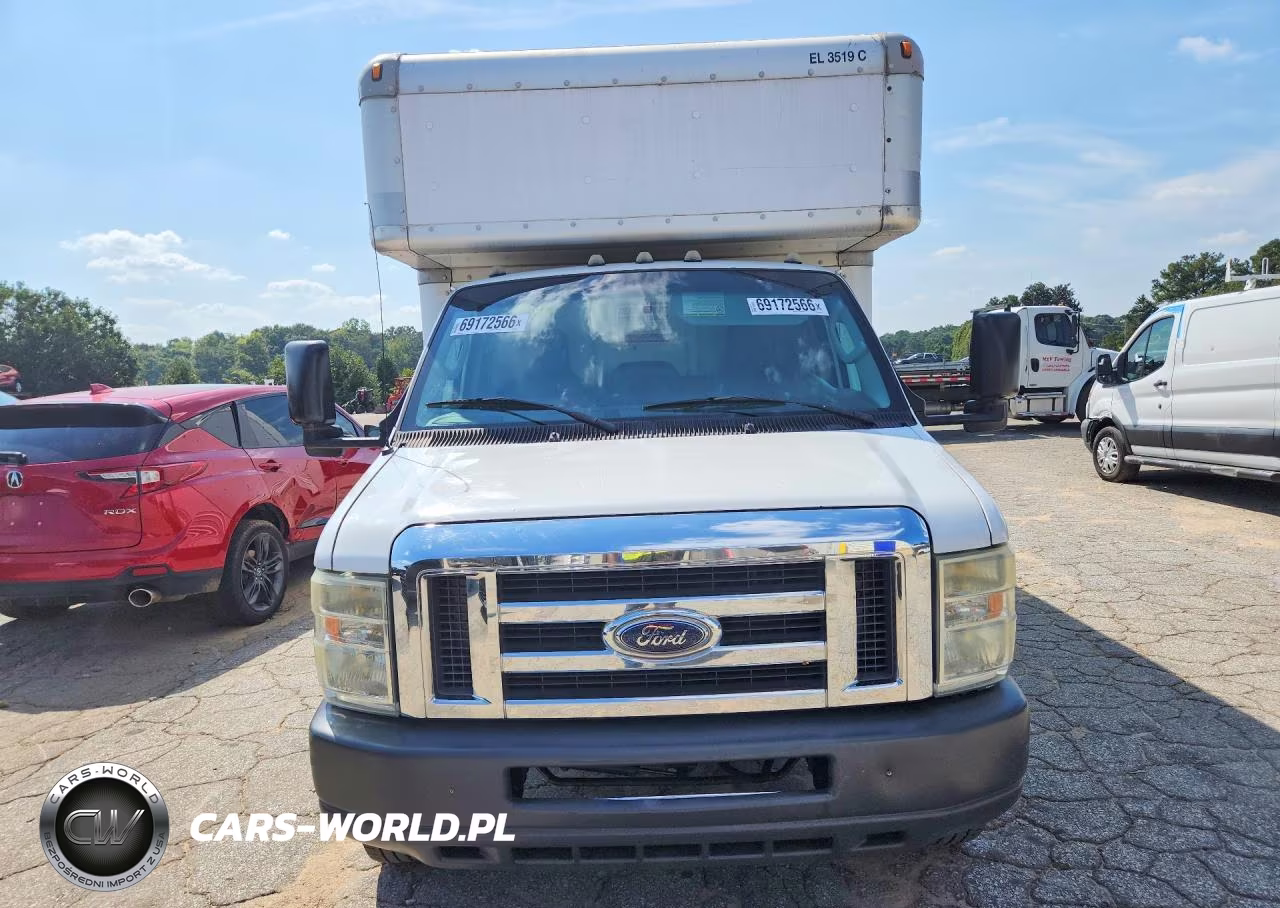 2009 Ford Econoline E450 Super Duty Cutaway Van VIN:1FDXE45S39DA86505 - 5