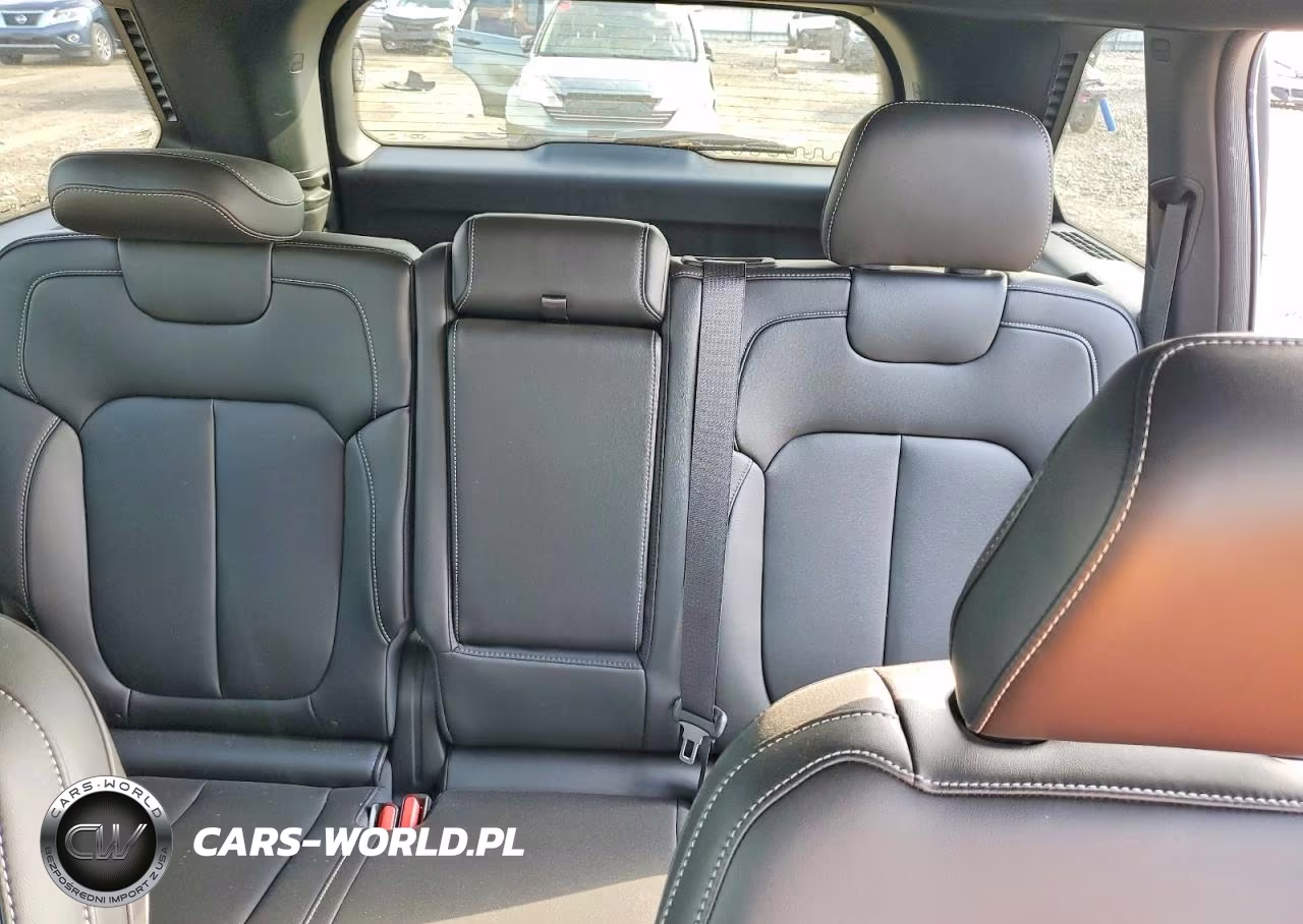 2026 Jeep Grand Cherokee Limited VIN:1C4RJHBR9T8606207 - 10