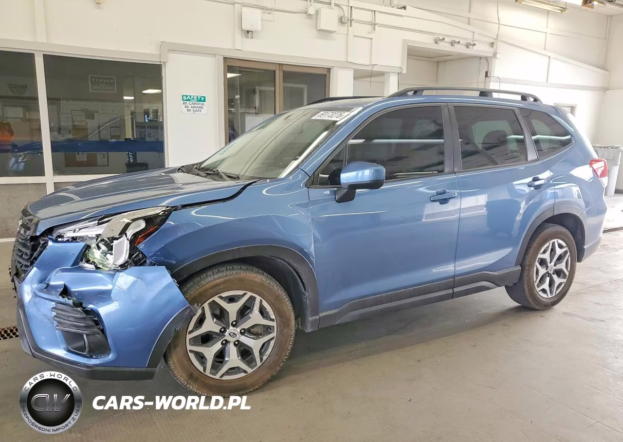 2022 Subaru Forester Premium VIN:JF2SKADC5NH413491 - 1