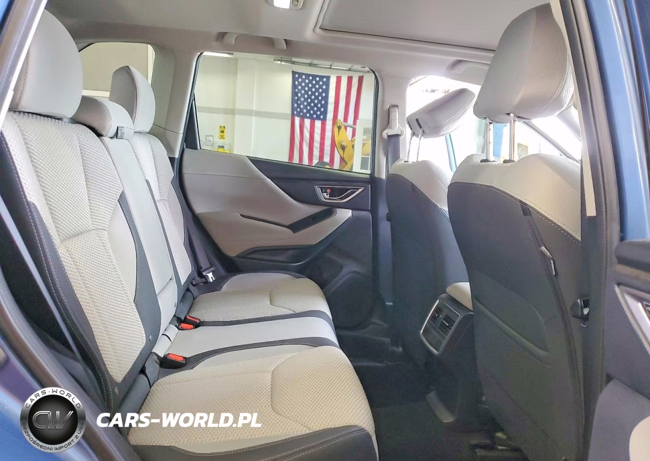 2022 Subaru Forester Premium VIN:JF2SKADC5NH413491 - 11