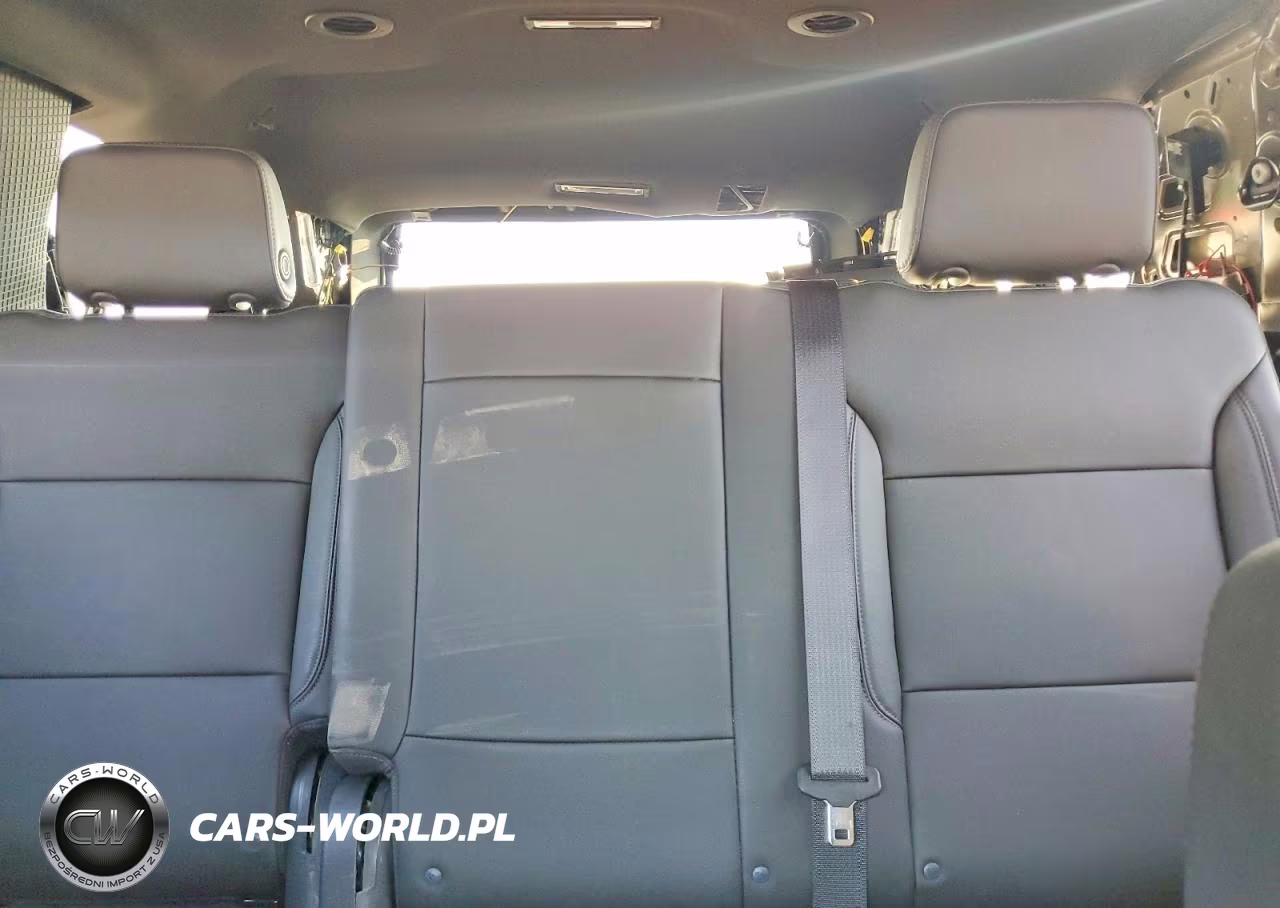 2022 Chevrolet Tahoe C1500 VIN:1GNSCLEDXNR254709 - 10