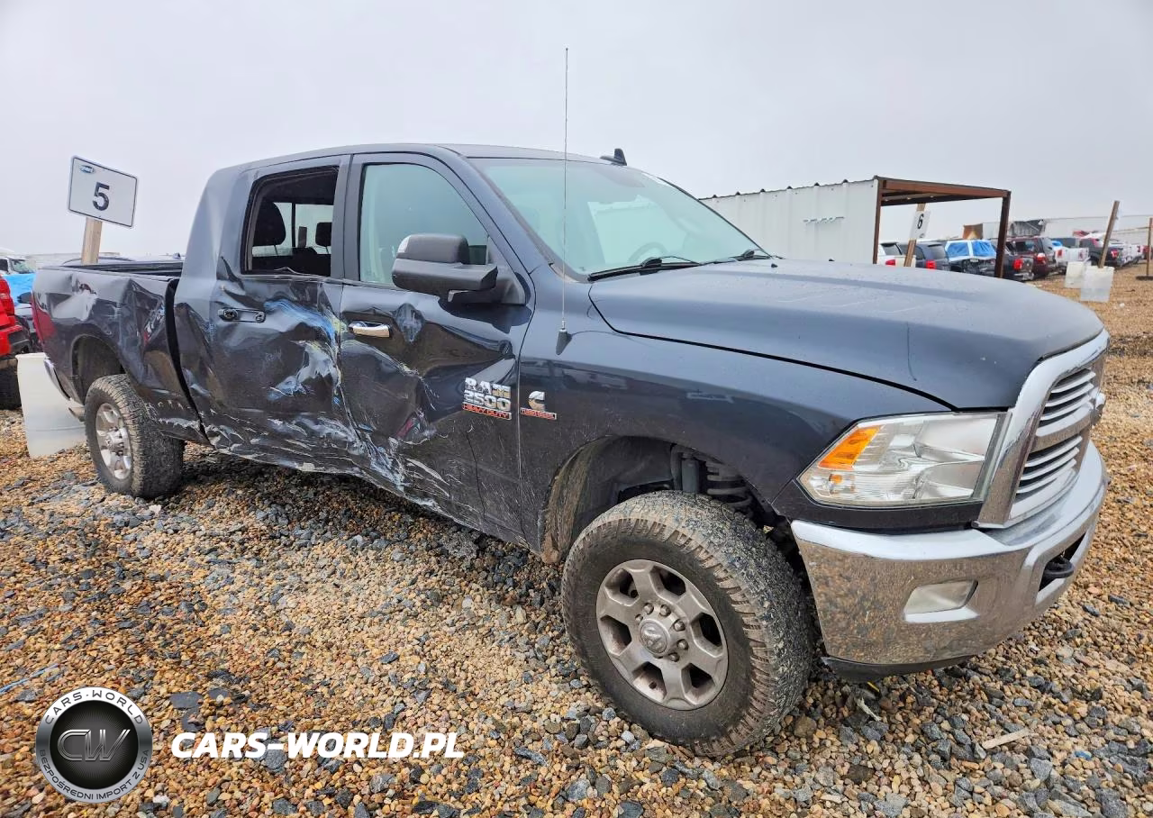 2018 Ram 2500 Slt VIN:3C6UR5ML8JG382713 - 4