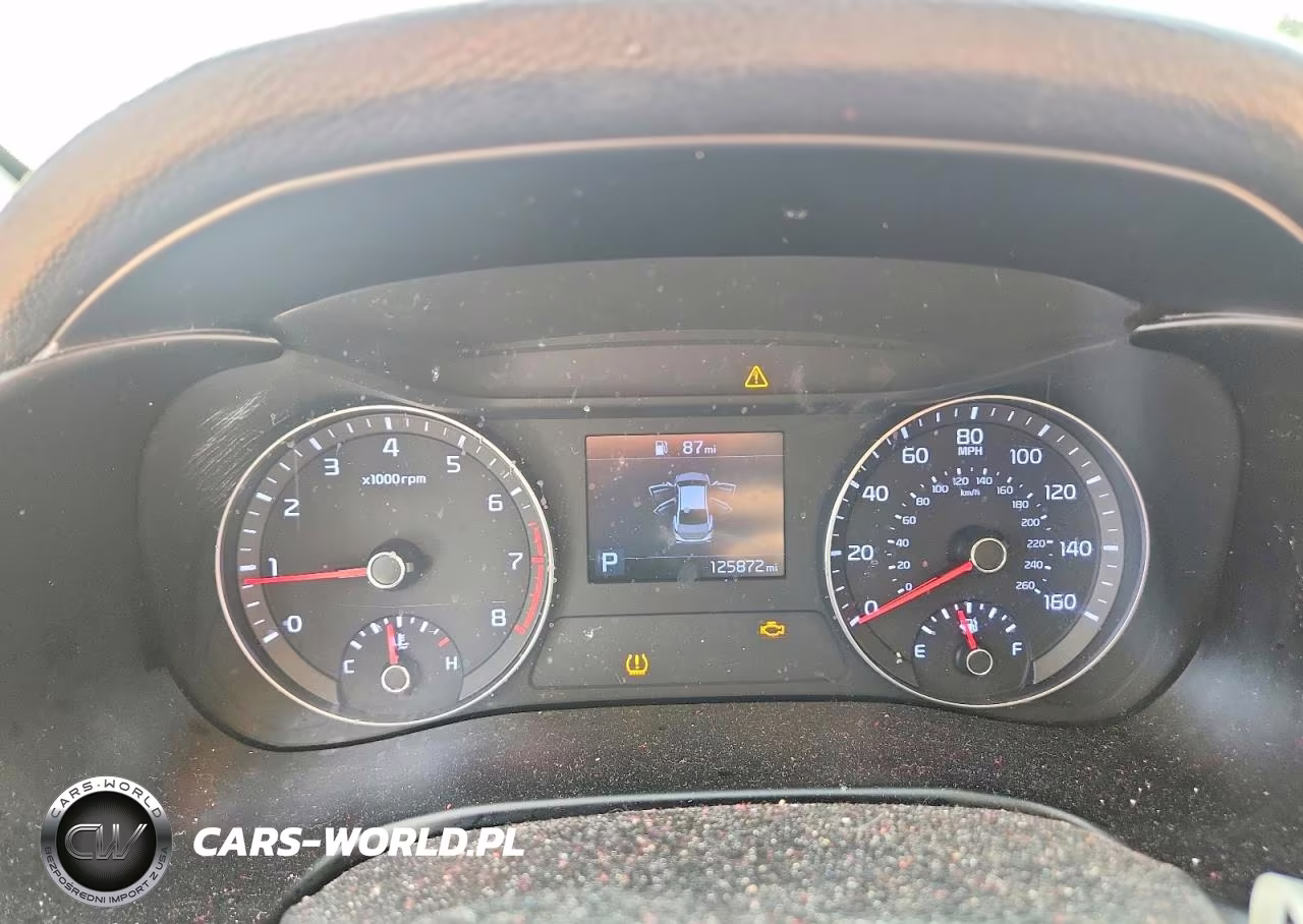 2019 Kia Forte Lxs VIN:3KPF24AD0KE124292 - 9