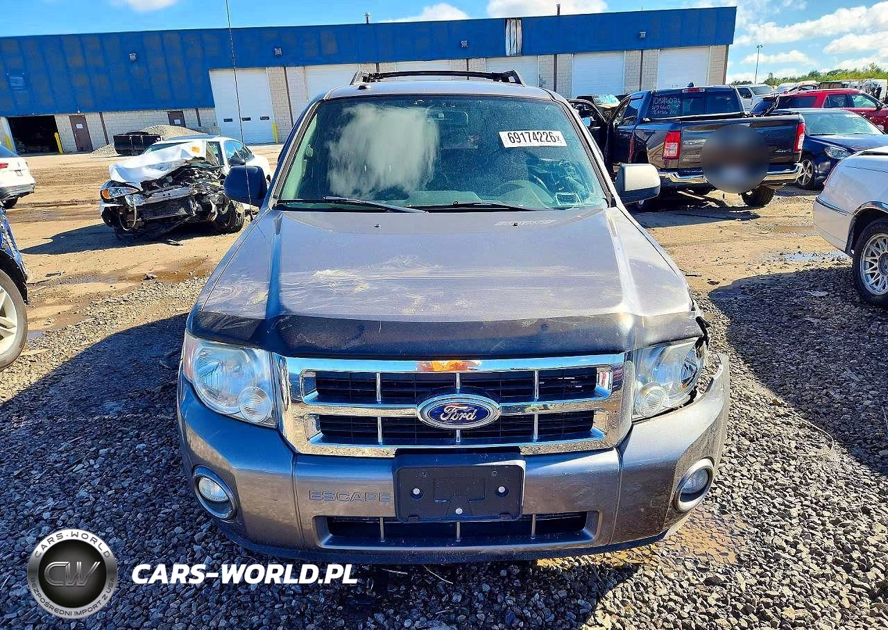 2010 Ford Escape Xlt VIN:1FMCU9DG8AKD41452 - 5