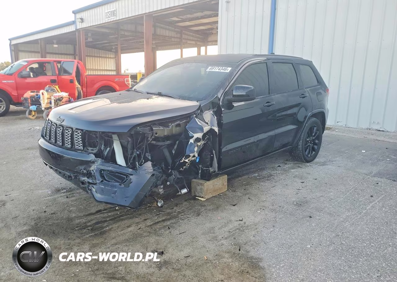 2020 Jeep Grand Cherokee Laredo VIN:1C4RJEAG1LC245762 - 1