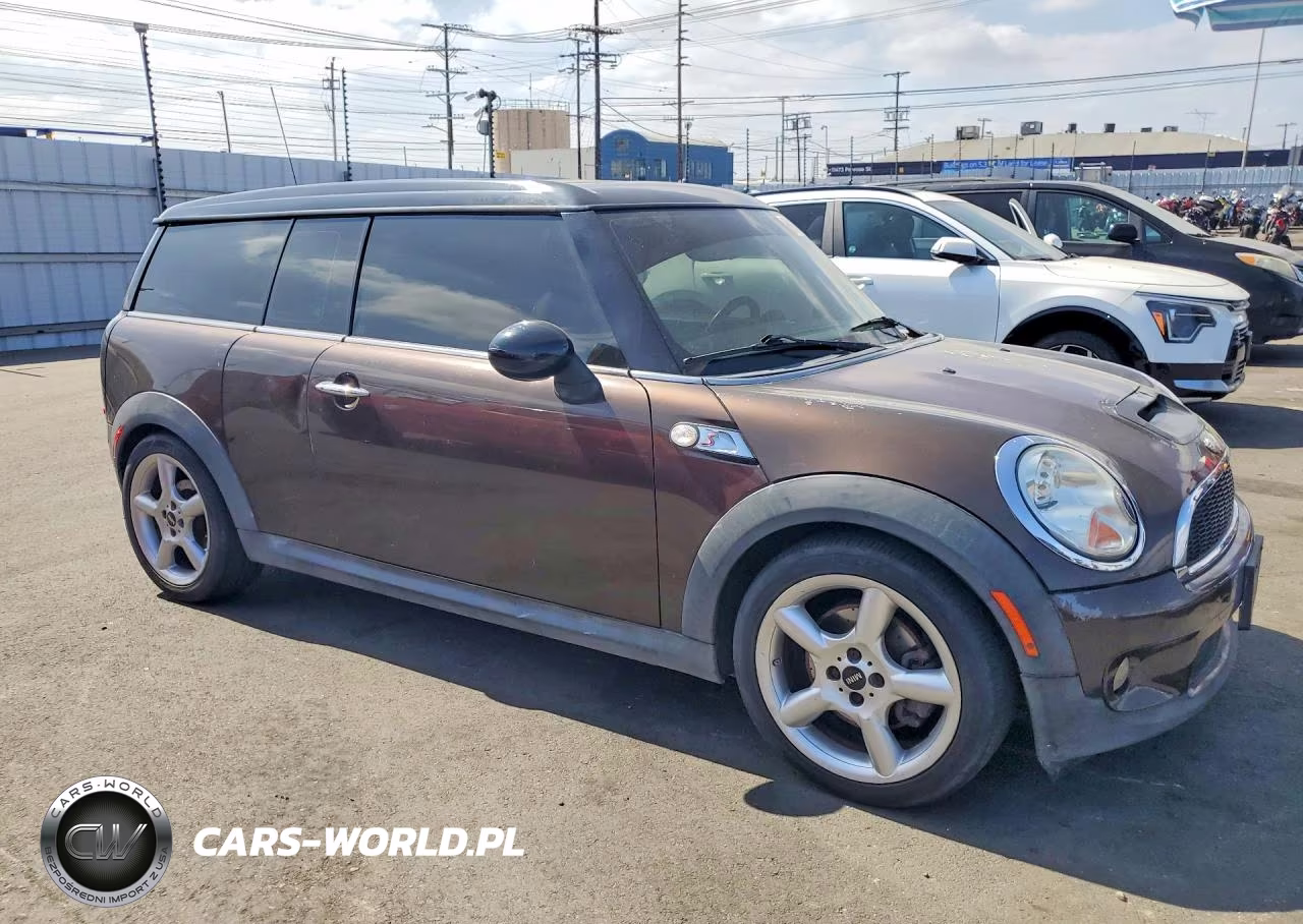 2008 Mini Cooper S Clubman VIN:WMWMM33568TP88837 - 4