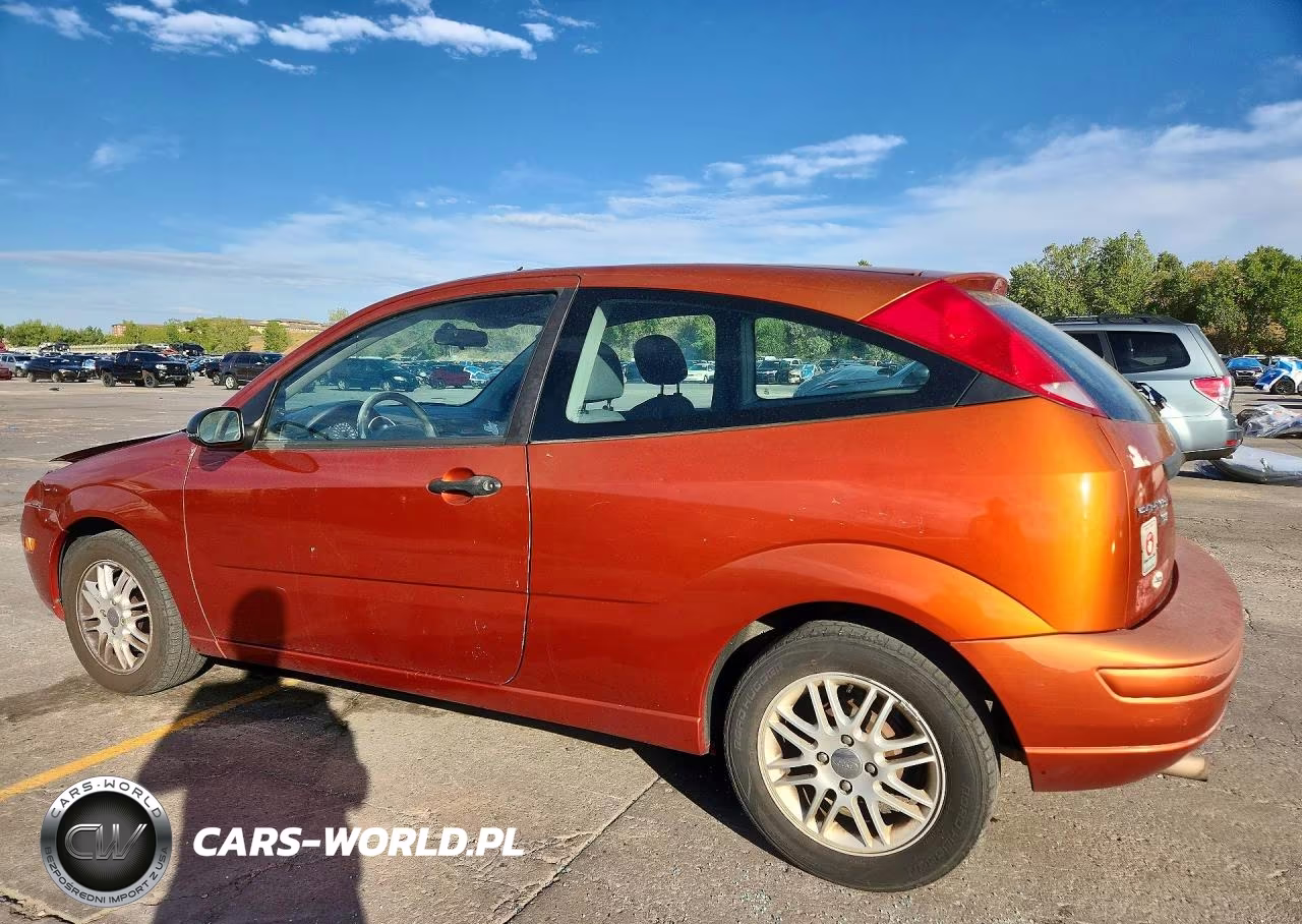 2005 Ford Focus Zx3 VIN:3FAFP31NX5R107944 - 2