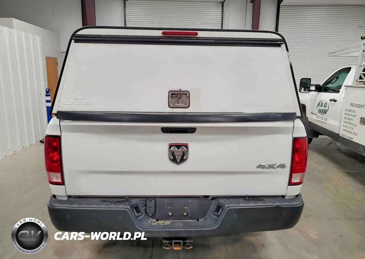 2020 Ram 1500 Classic Tradesman VIN:3C6JR7DG3LG269997 - 6