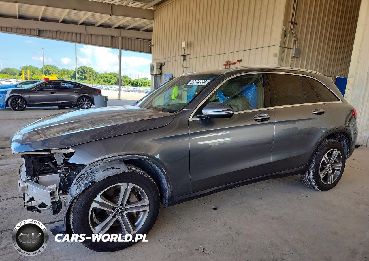 2020 Mercedes-Benz Glc 300