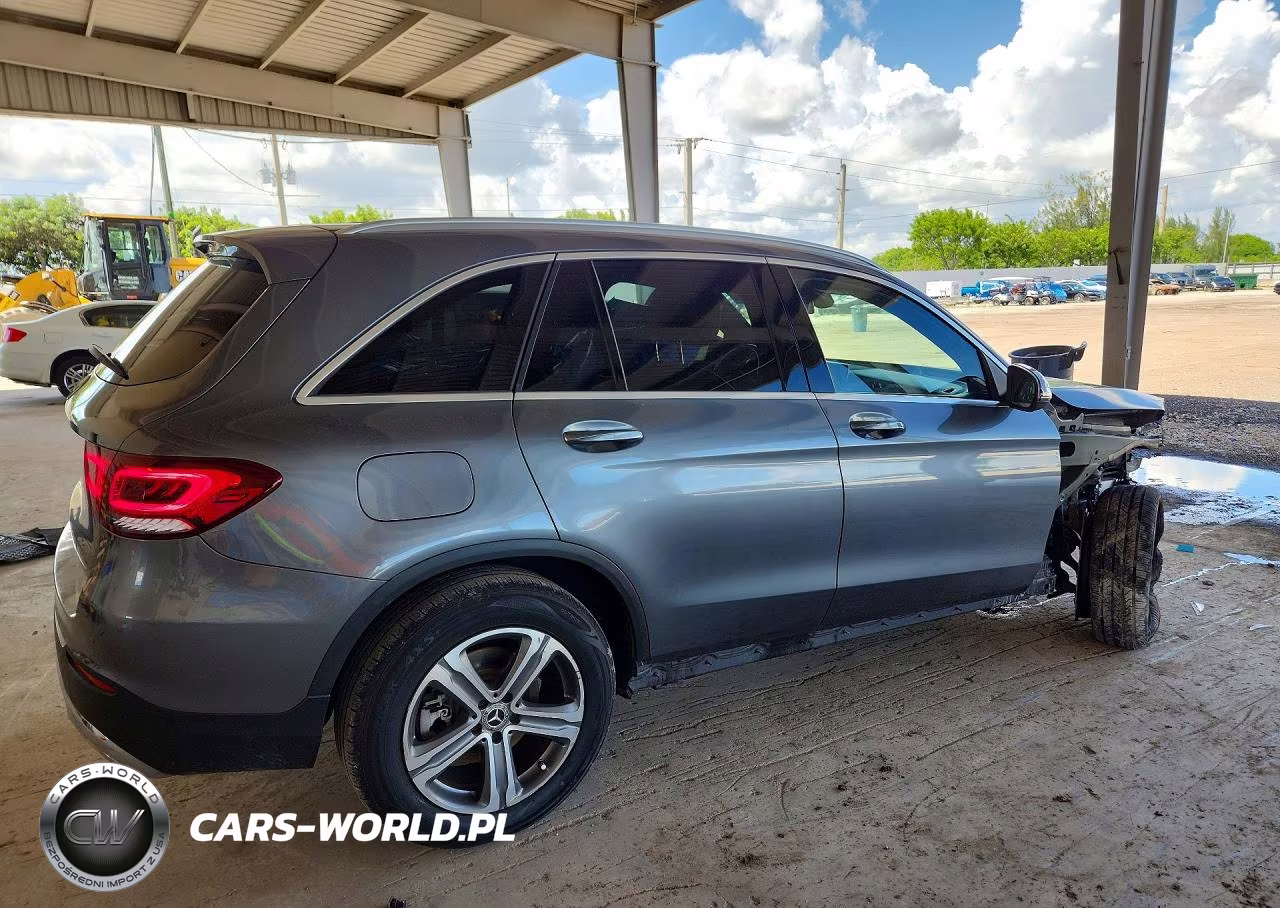 2020 Mercedes-Benz Glc 300 VIN:W1N0G8DBXLF863226 - 3