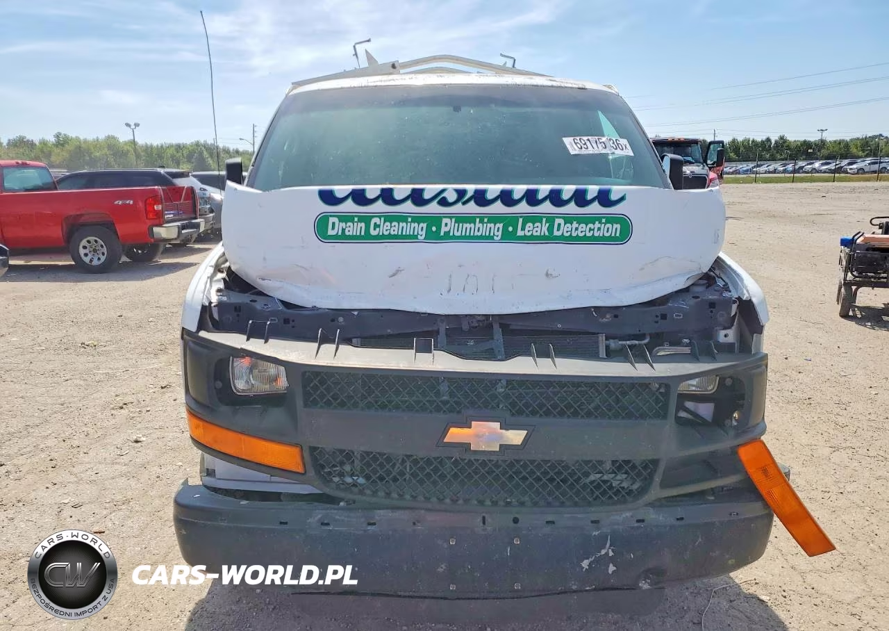 2014 Chevrolet Express 2500 Cargo Delivery Van VIN:1GCWGFBA1E1185031 - 5