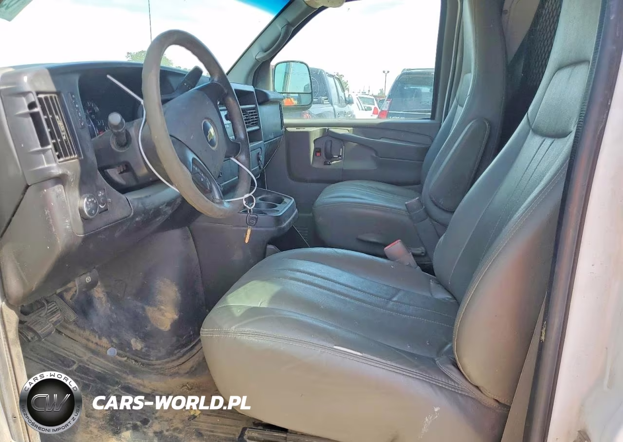 2014 Chevrolet Express 2500 Cargo Delivery Van VIN:1GCWGFBA1E1185031 - 7