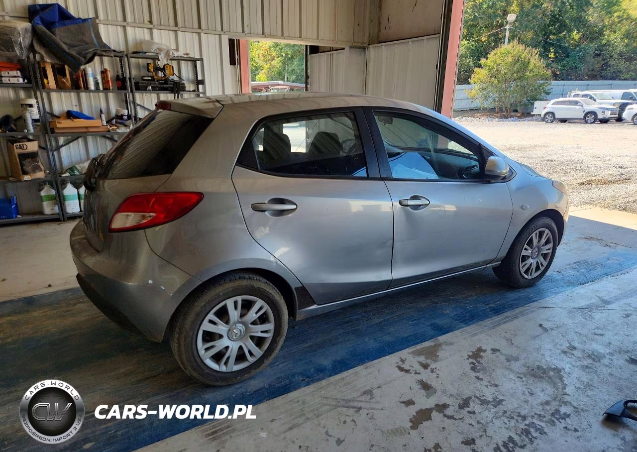 2013 Mazda Mazda2 VIN:JM1DE1KYXD0170402 - 3