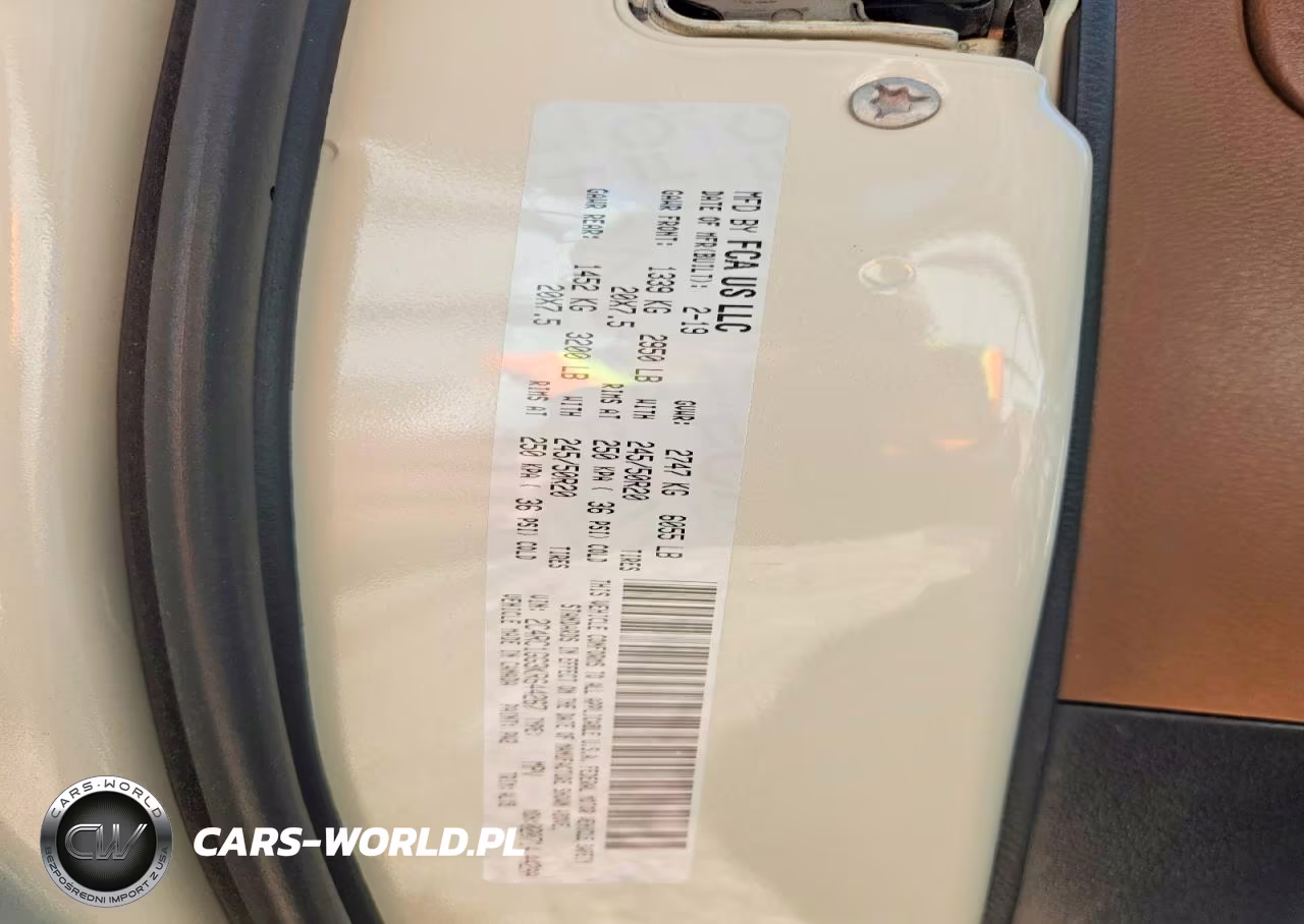 2019 Chrysler Pacifica Limited VIN:2C4RC1GG3KR644267 - 13