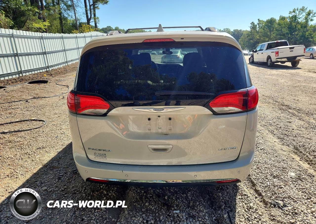 2019 Chrysler Pacifica Limited VIN:2C4RC1GG3KR644267 - 6