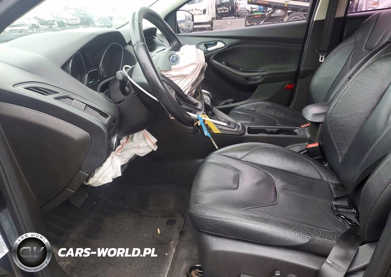 2016 Ford Focus Se VIN:1FADP3F21GL302337 - 7