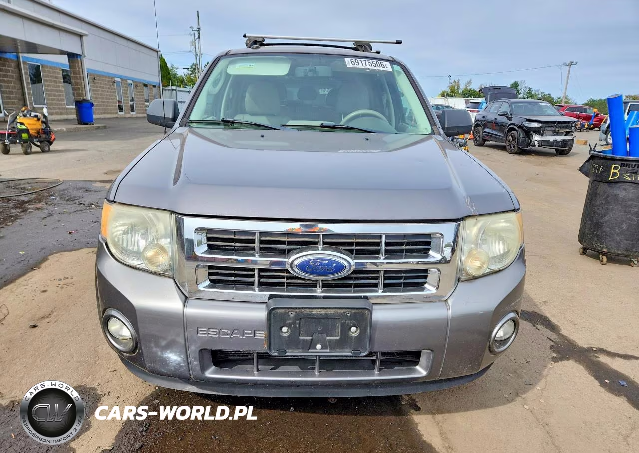 2009 Ford Escape Xlt VIN:1FMCU93G99KB40303 - 5