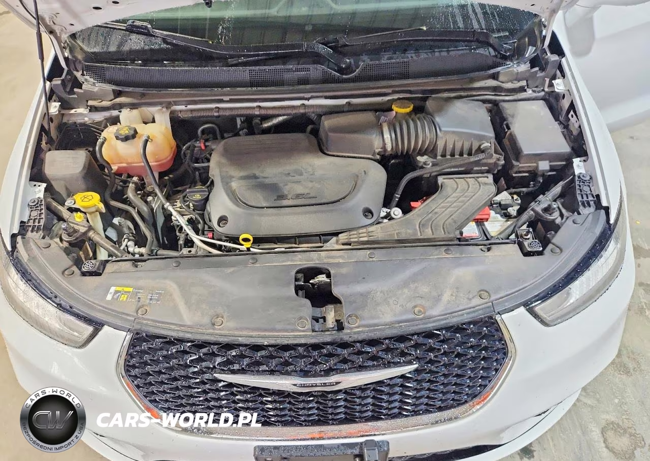 2021 Chrysler Pacifica Touring L VIN:2C4RC1BG8MR588997 - 12