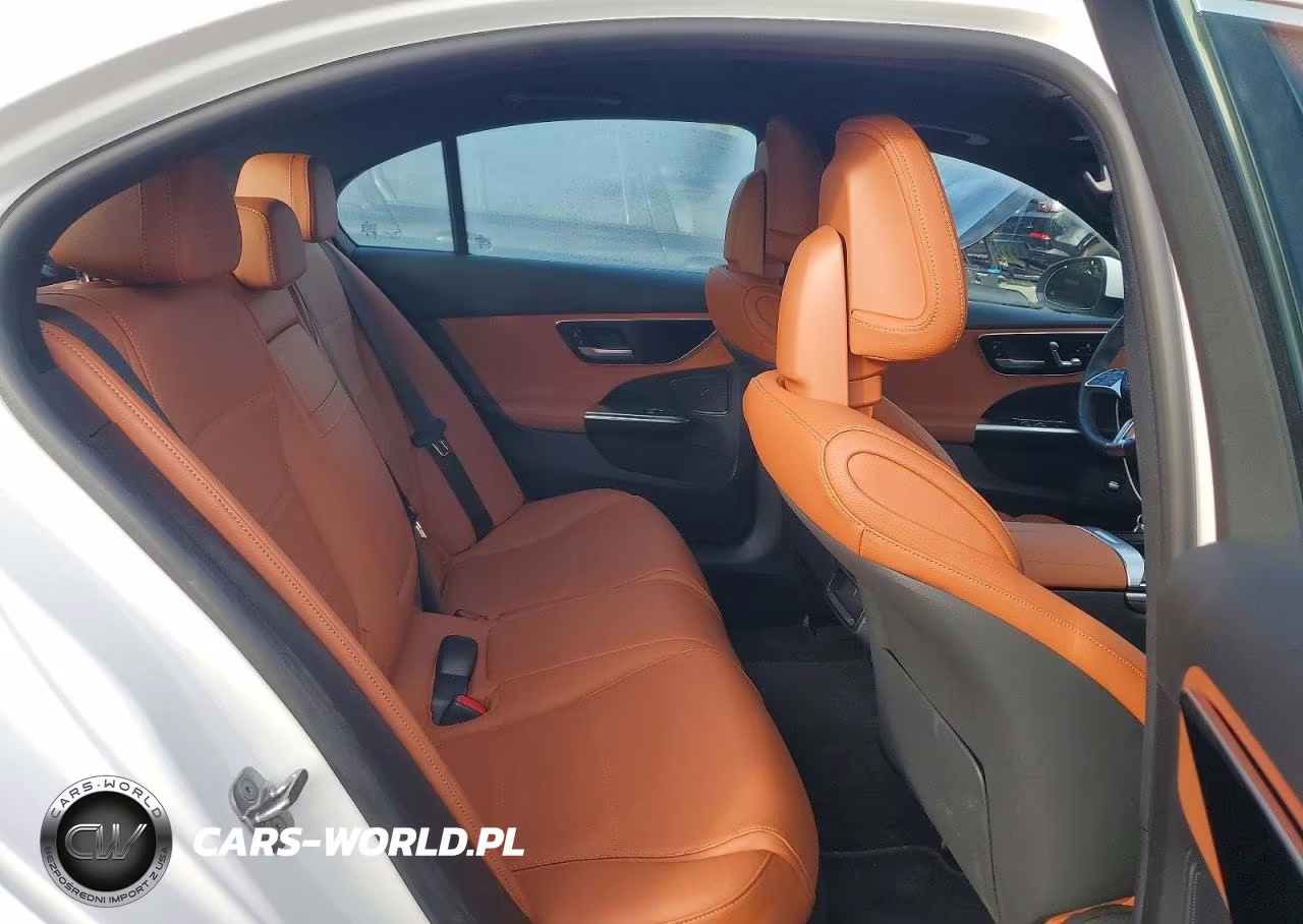2025 Mercedes-Benz C 300 4Matic VIN:W1KAF4HB7SR241543 - 10