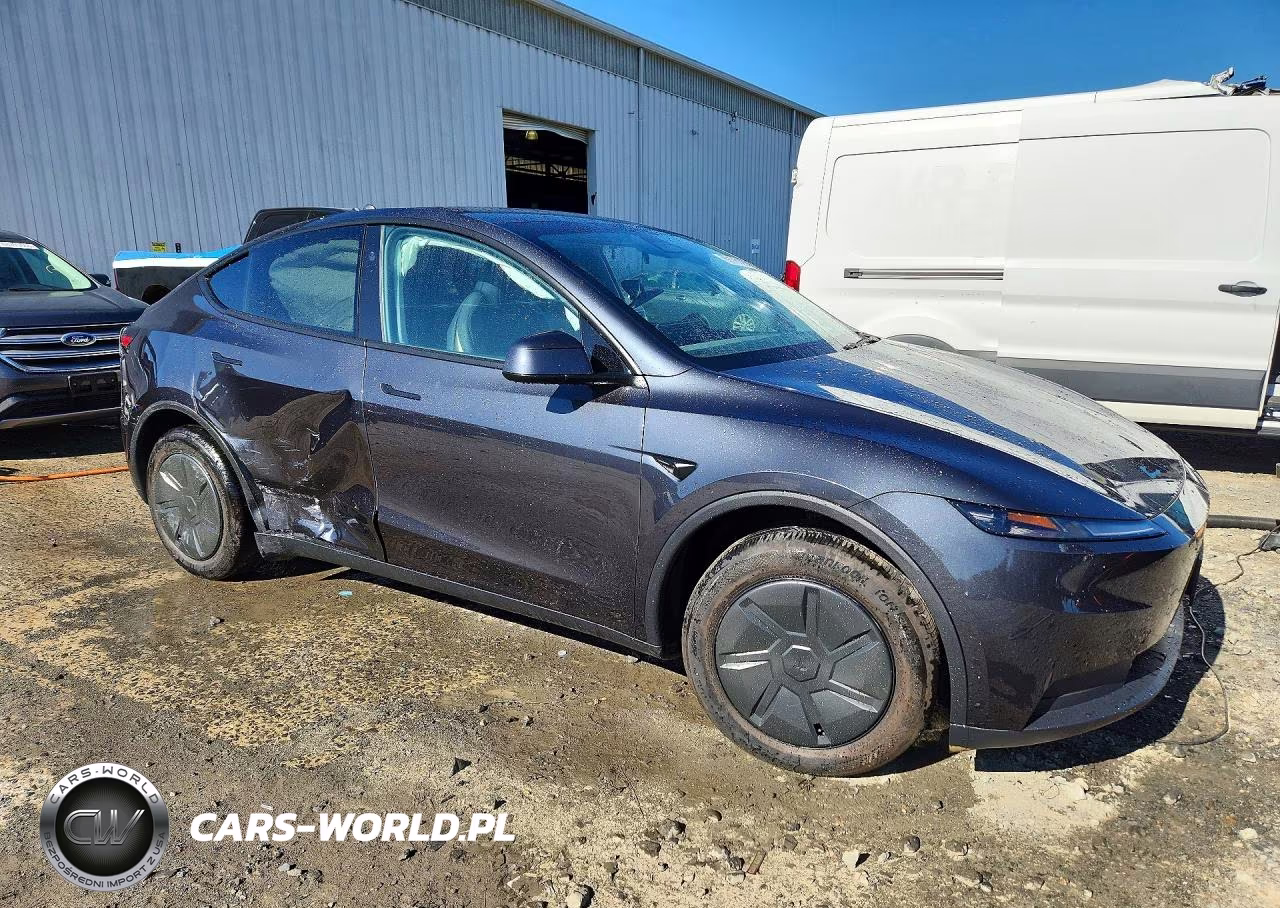 2026 Tesla Model Y VIN:7SAYGDEE5TA681370 - 4