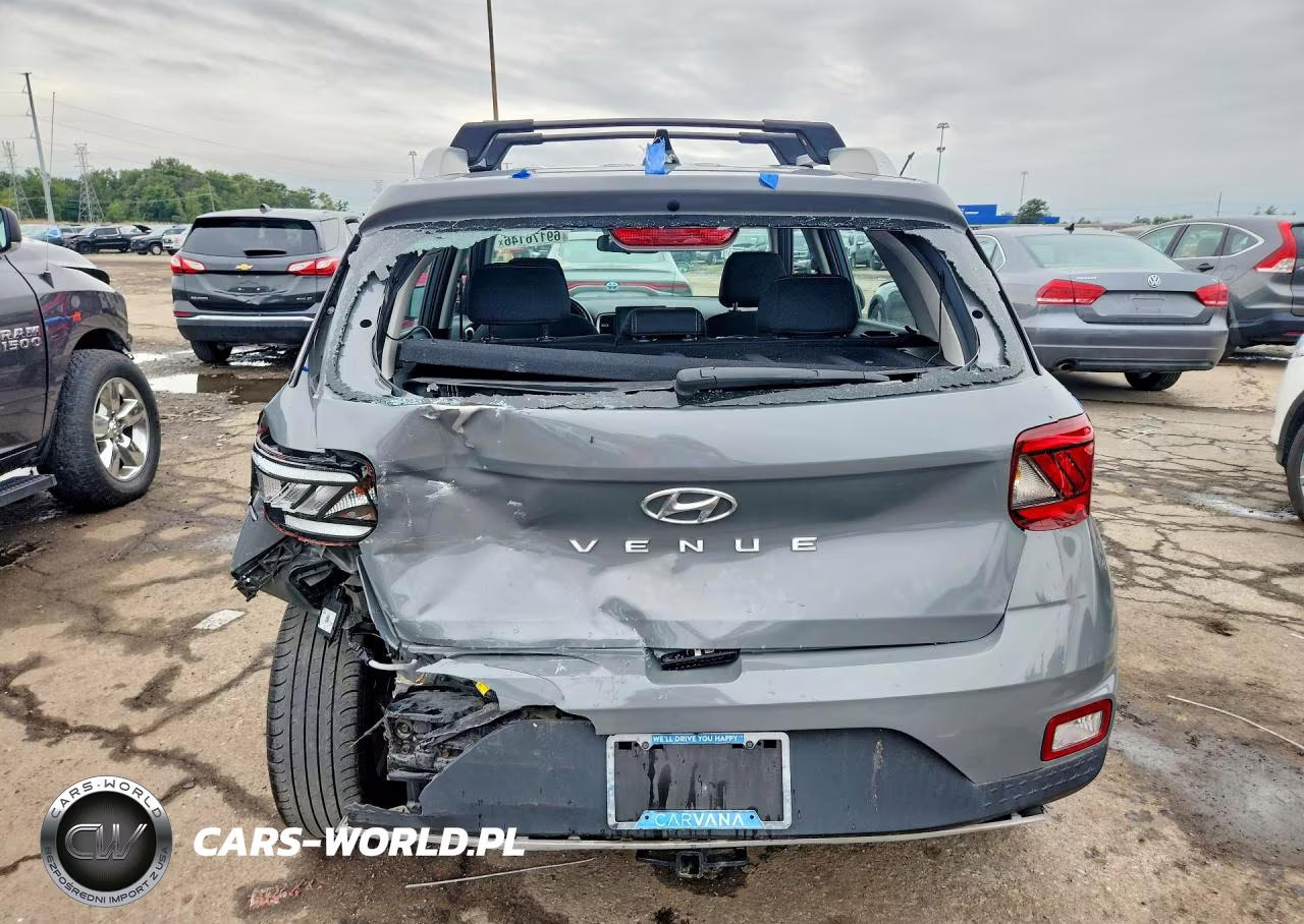 2022 Hyundai Venue Sel VIN:KMHRC8A37NU135980 - 6