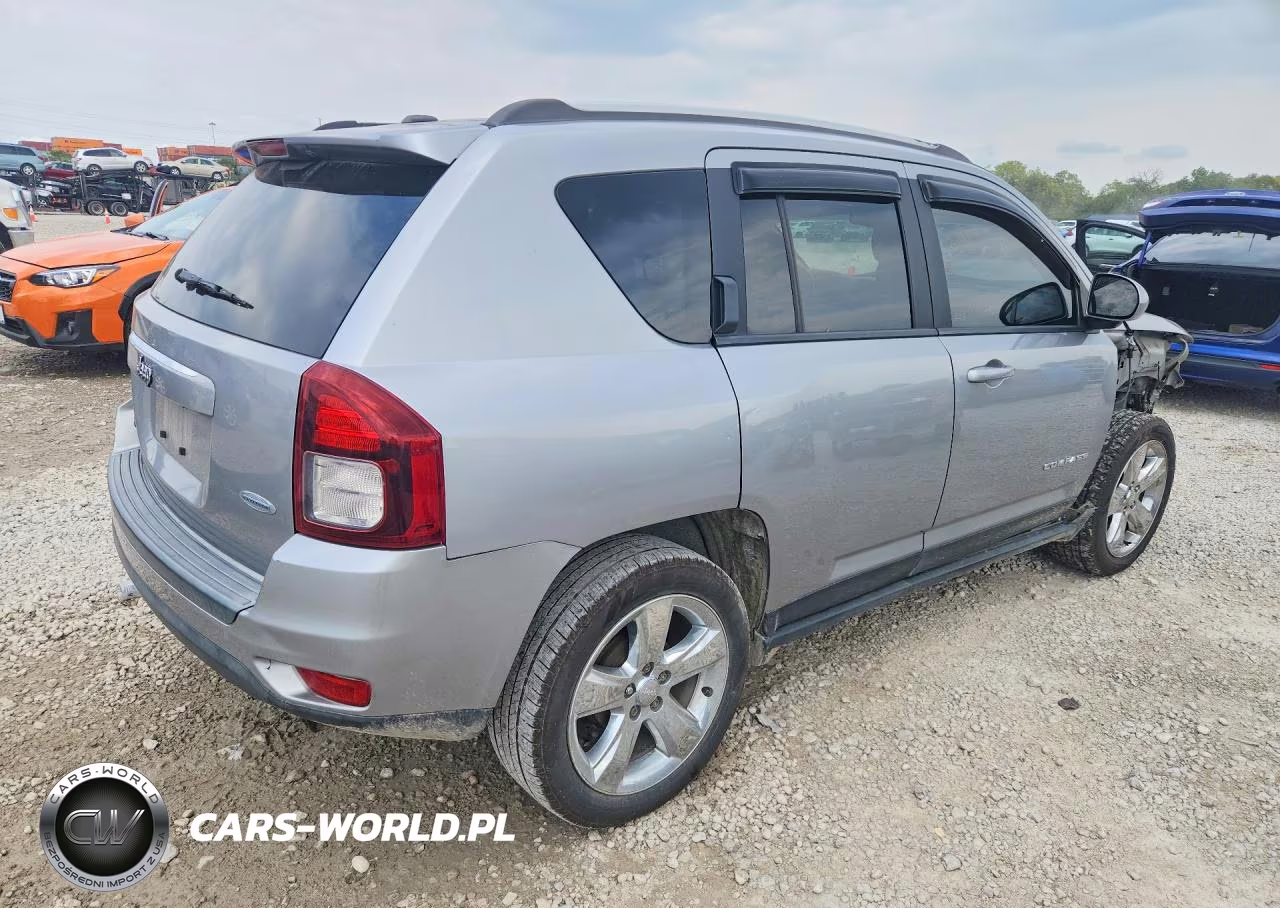 2017 Jeep Compass Latitude VIN:1C4NJCEA6HD133047 - 3