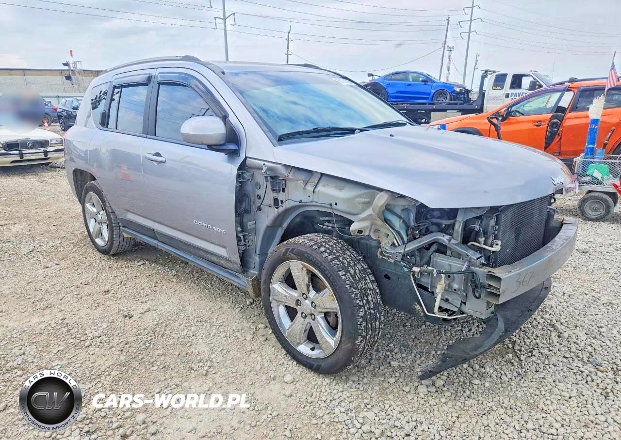 2017 Jeep Compass Latitude VIN:1C4NJCEA6HD133047 - 4