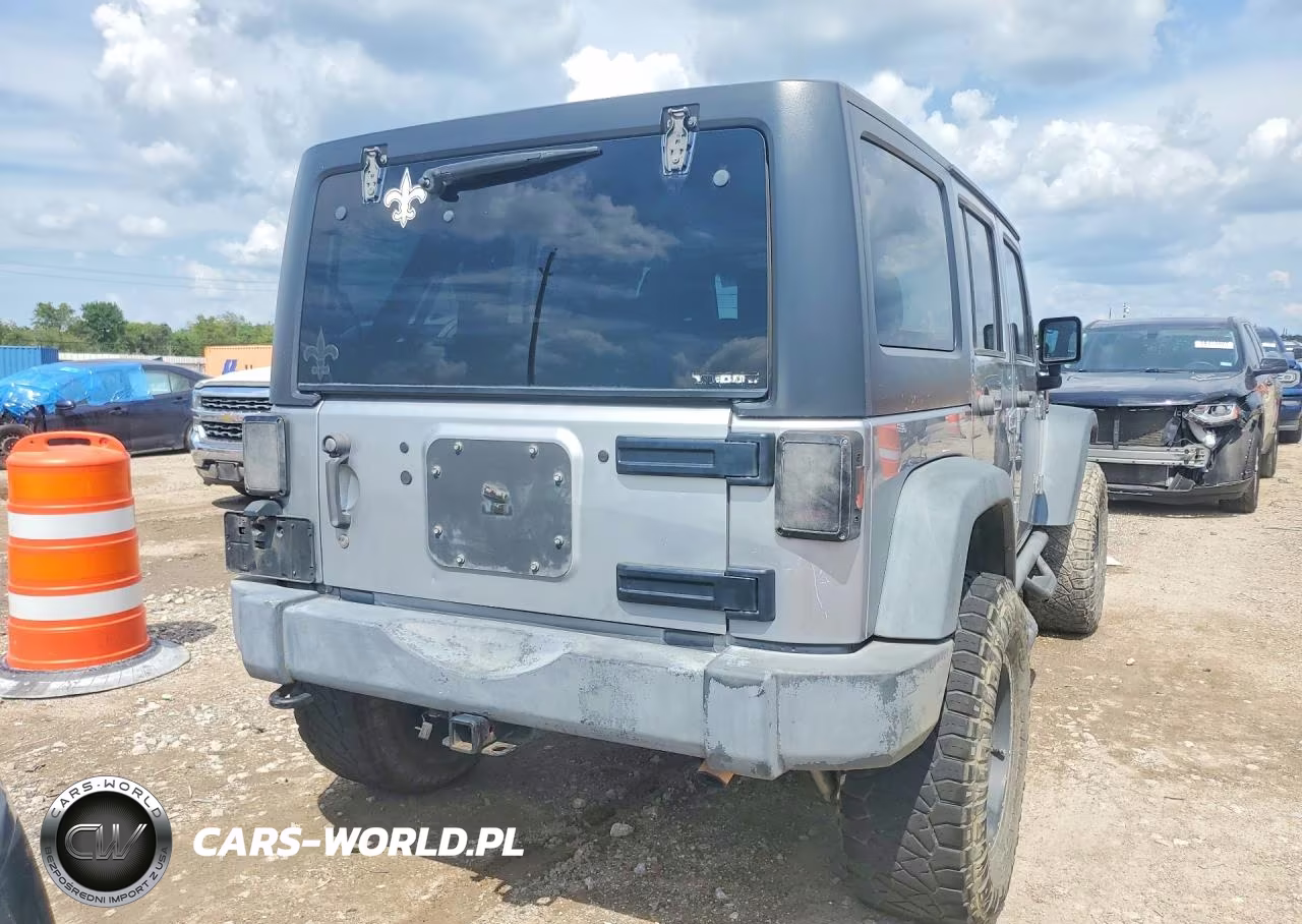 2017 Jeep Wrangler Unlimited Sport VIN:1C4BJWDG9HL542174 - 6
