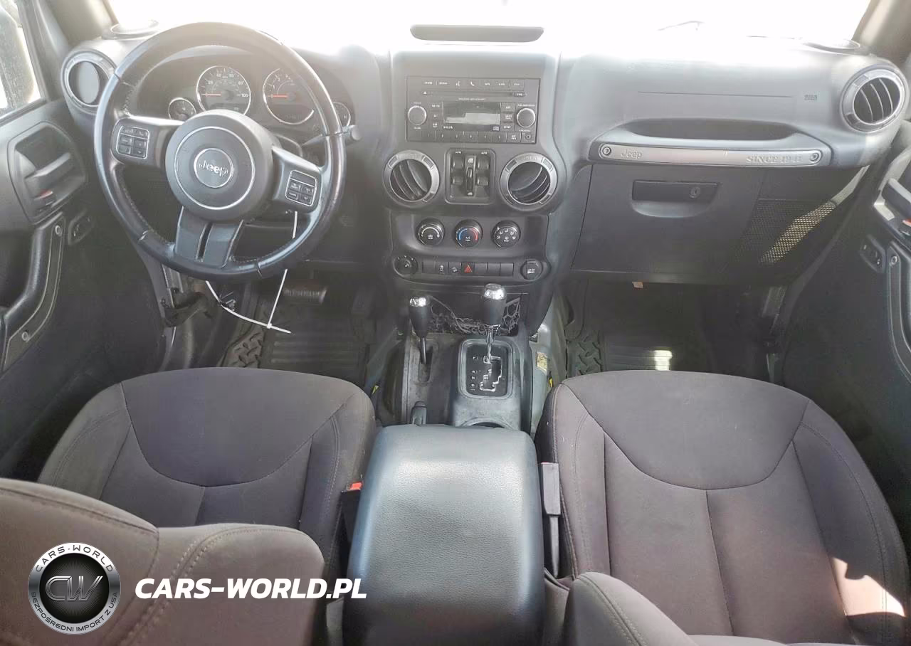 2017 Jeep Wrangler Unlimited Sport VIN:1C4BJWDG9HL542174 - 8