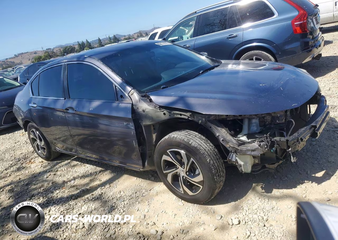 2017 Honda Accord Lx VIN:1HGCR2F33HA163264 - 4