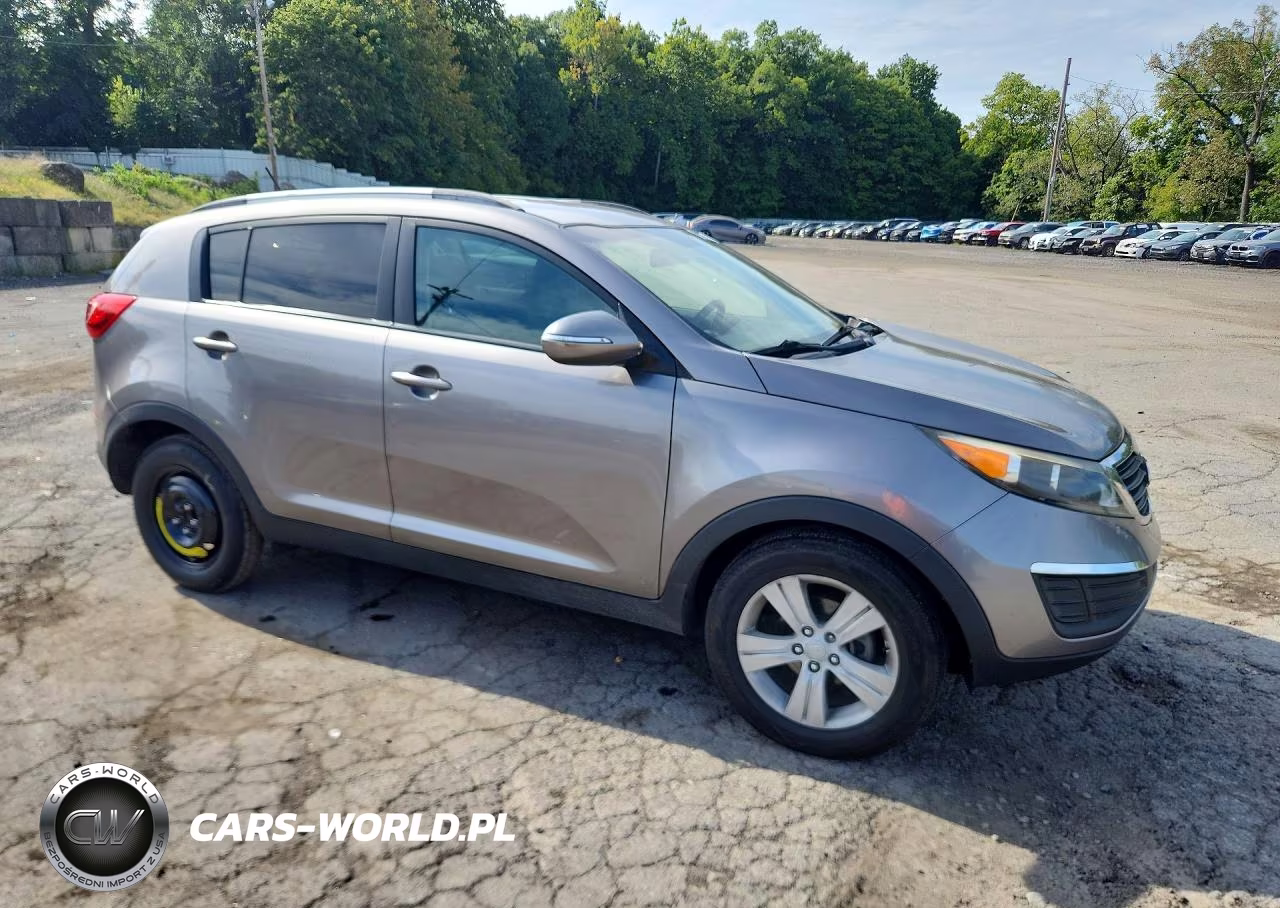 2011 Kia Sportage Lx VIN:KNDPB3A21B7061796 - 4