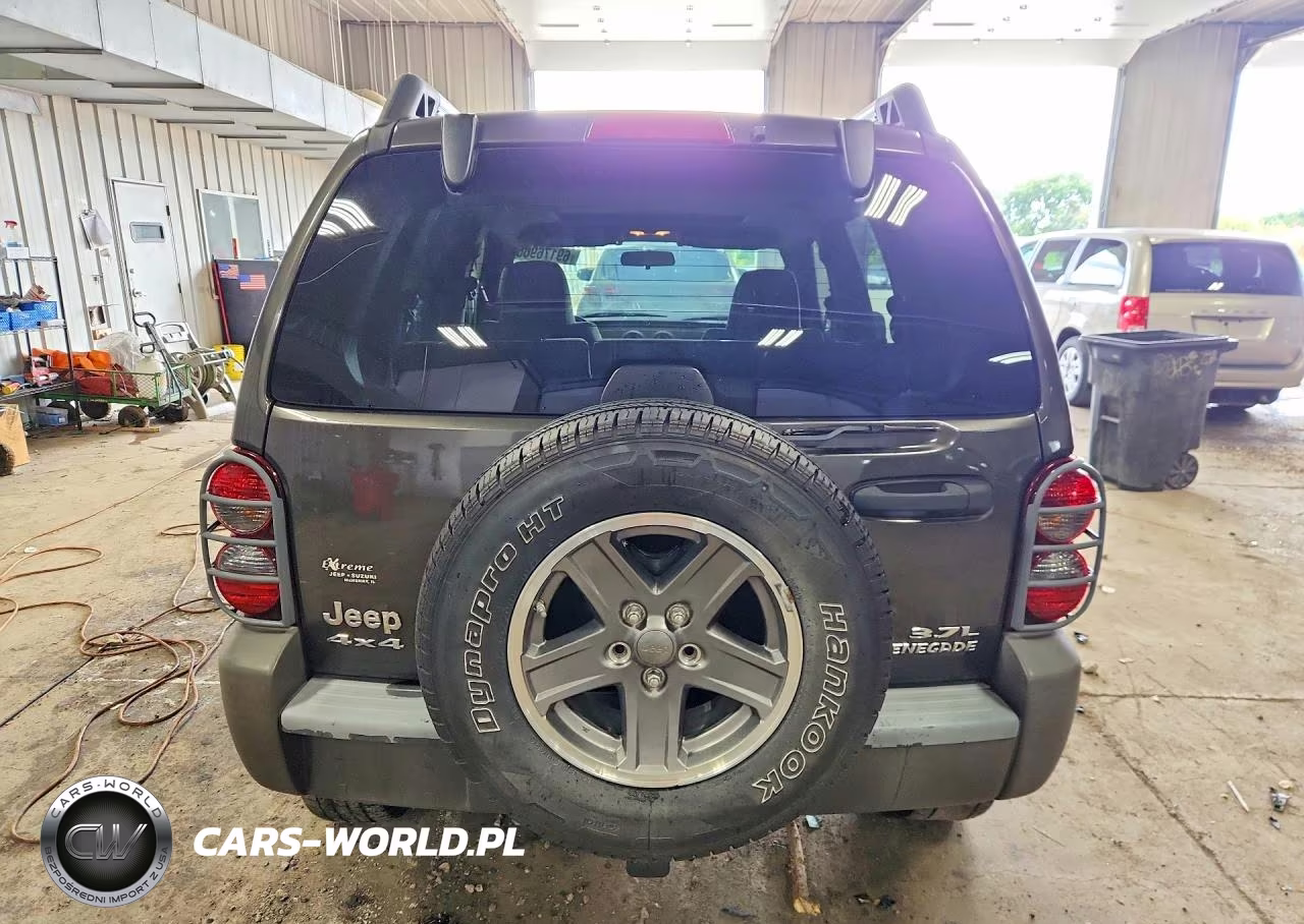 2005 Jeep Liberty Renegade VIN:1J4GL38K65W672107 - 6