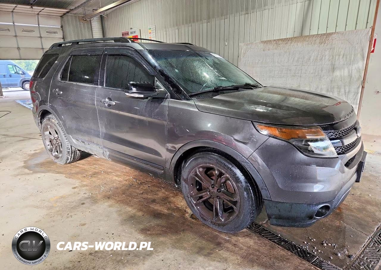 2015 Ford Explorer Sport VIN:1FM5K8GT1FGC44945 - 4