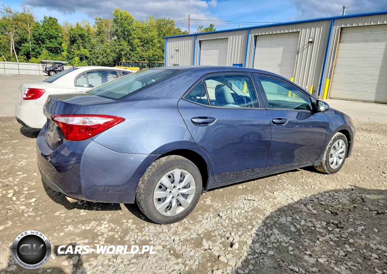 2016 Toyota Corolla Le VIN:2T1BURHE8GC537202 - 3