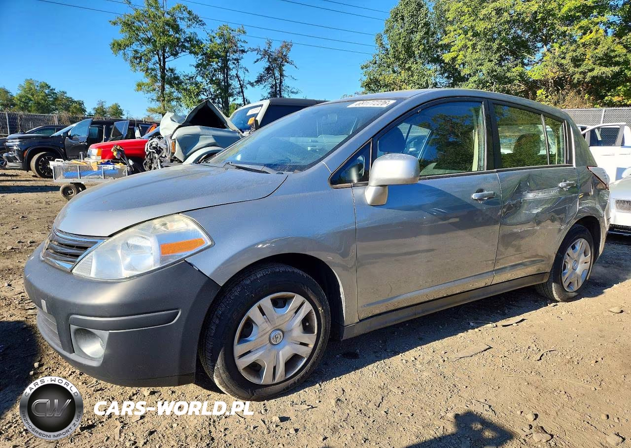 2011 Nissan Versa 1.8 S – zdjęcie 1 z 12