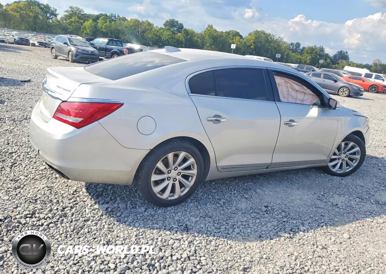 2016 Buick Lacrosse VIN:1G4GB5G39GF110103 - 3