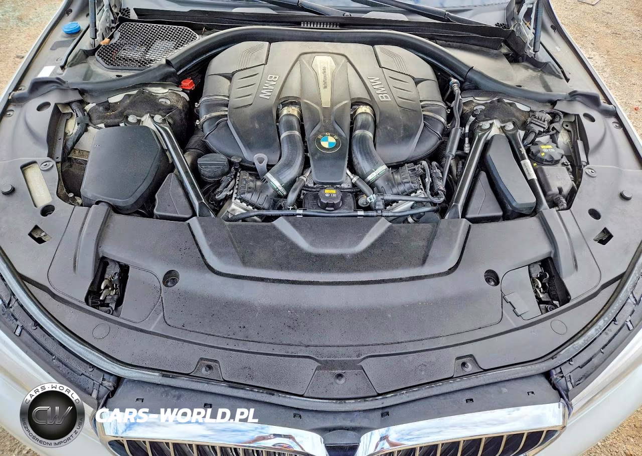 2016 BMW 750 Xi VIN:WBA7F2C53GG418390 - 11