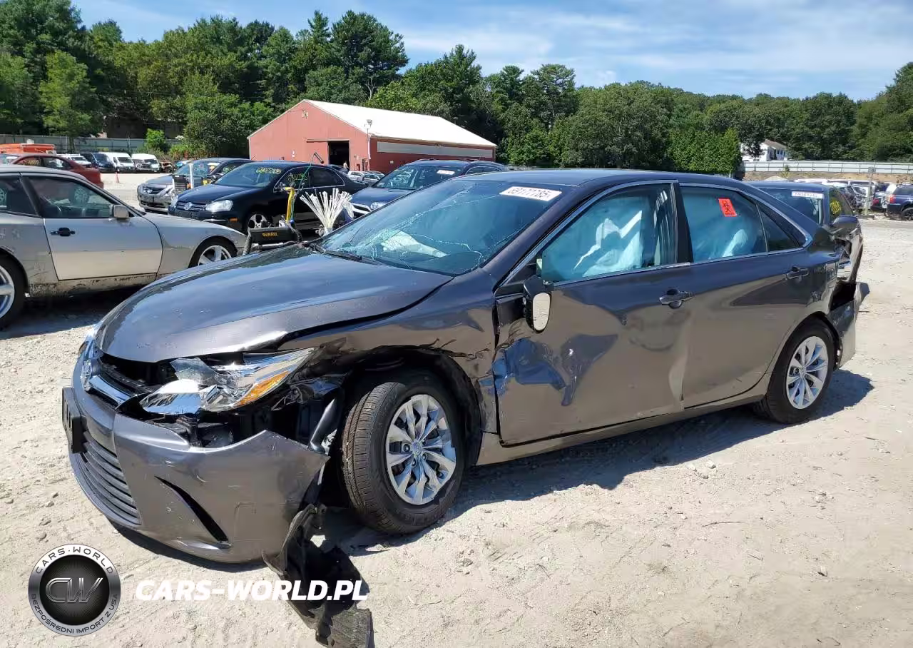 2015 Toyota Camry Le