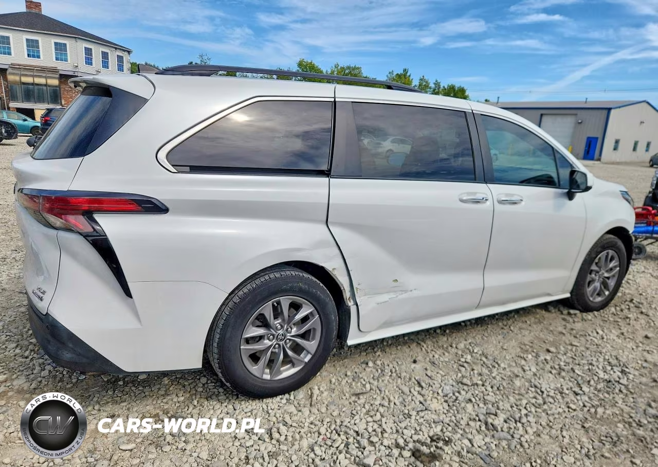2022 Toyota Sienna Xle VIN:5TDJSKFC7NS048529 - 3