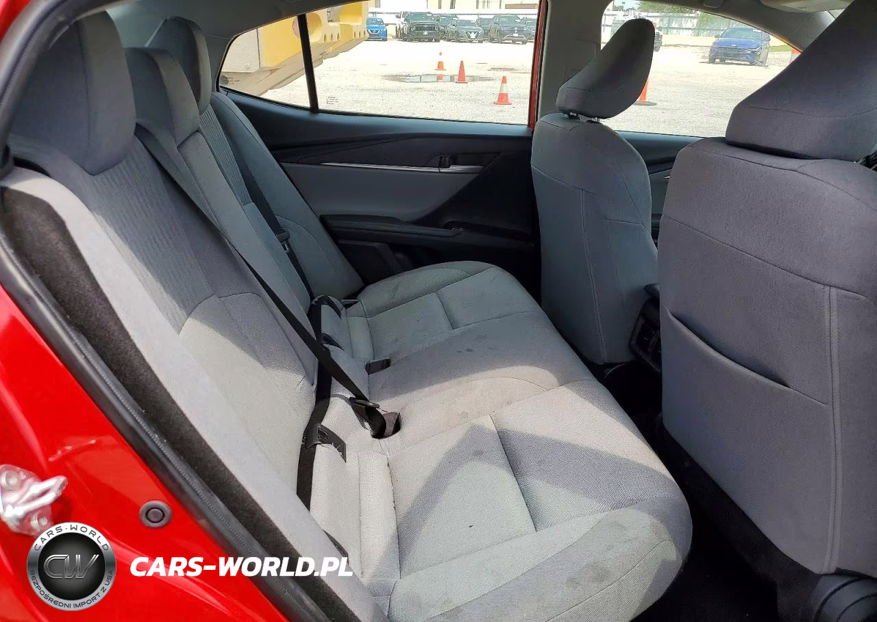 2025 Toyota Camry Le VIN:4T1DAACK9SU102969 - 10