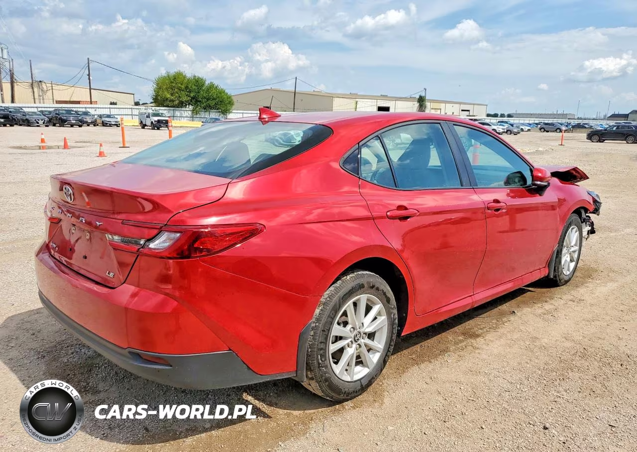2025 Toyota Camry Le VIN:4T1DAACK9SU102969 - 3