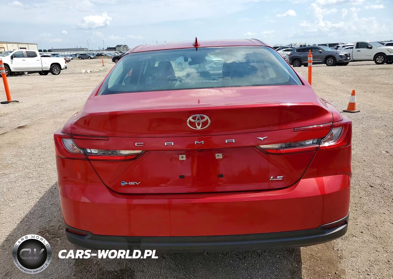 2025 Toyota Camry Le VIN:4T1DAACK9SU102969 - 6