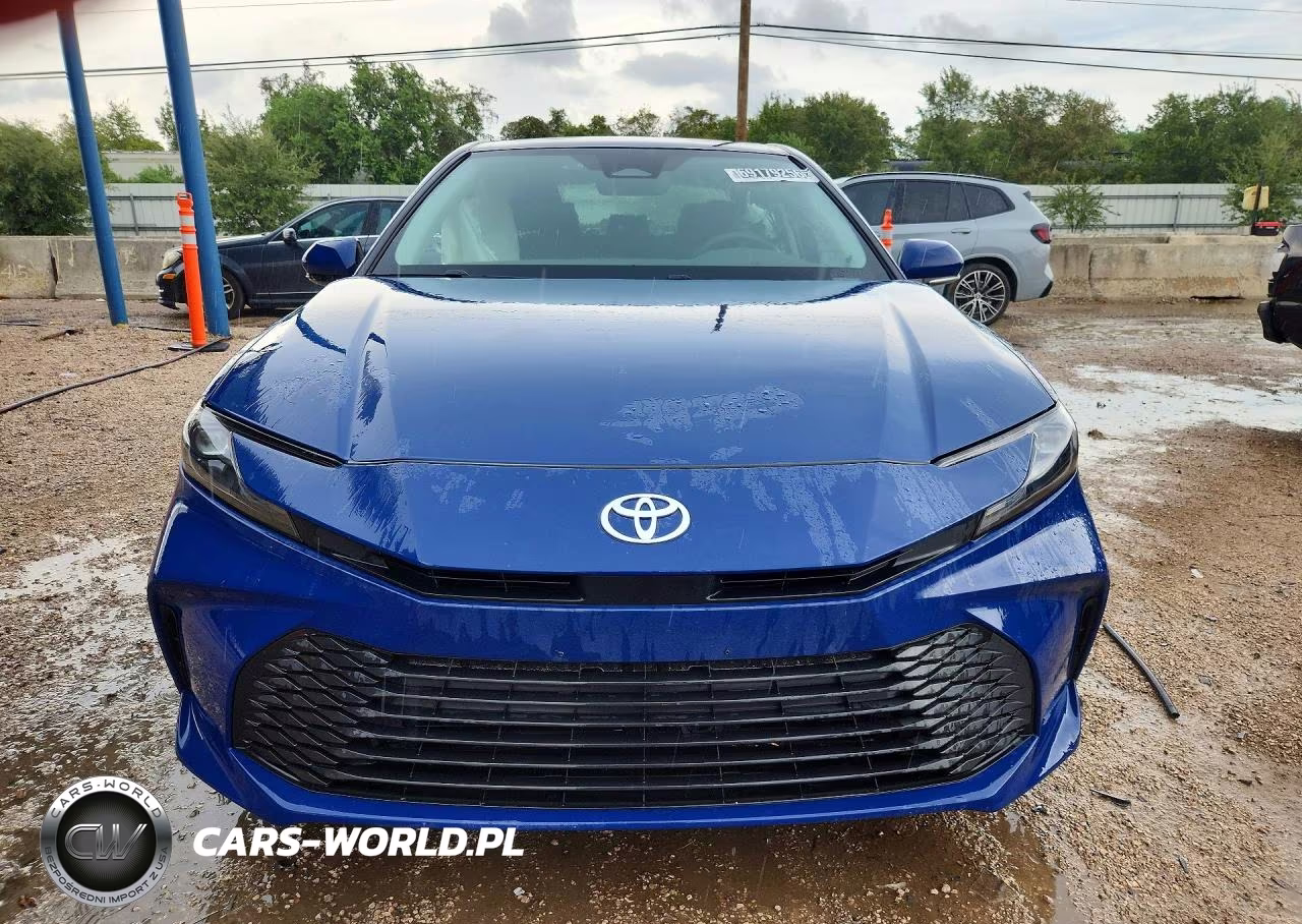 2025 Toyota Camry Le VIN:4T1DAACK2SU177304 - 5