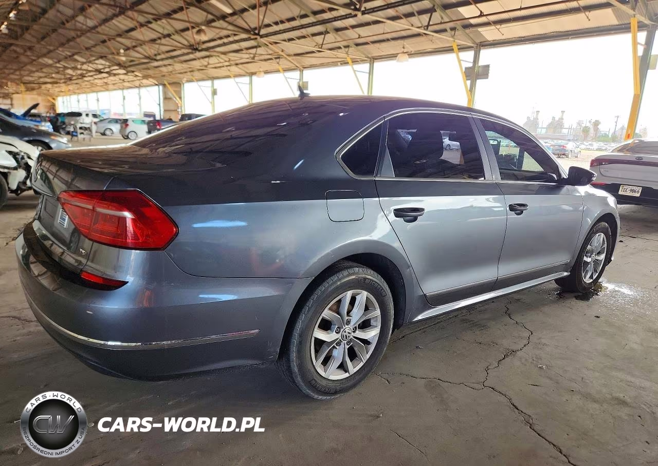 2016 Volkswagen Passat S VIN:1VWAT7A31GC064437 - 3