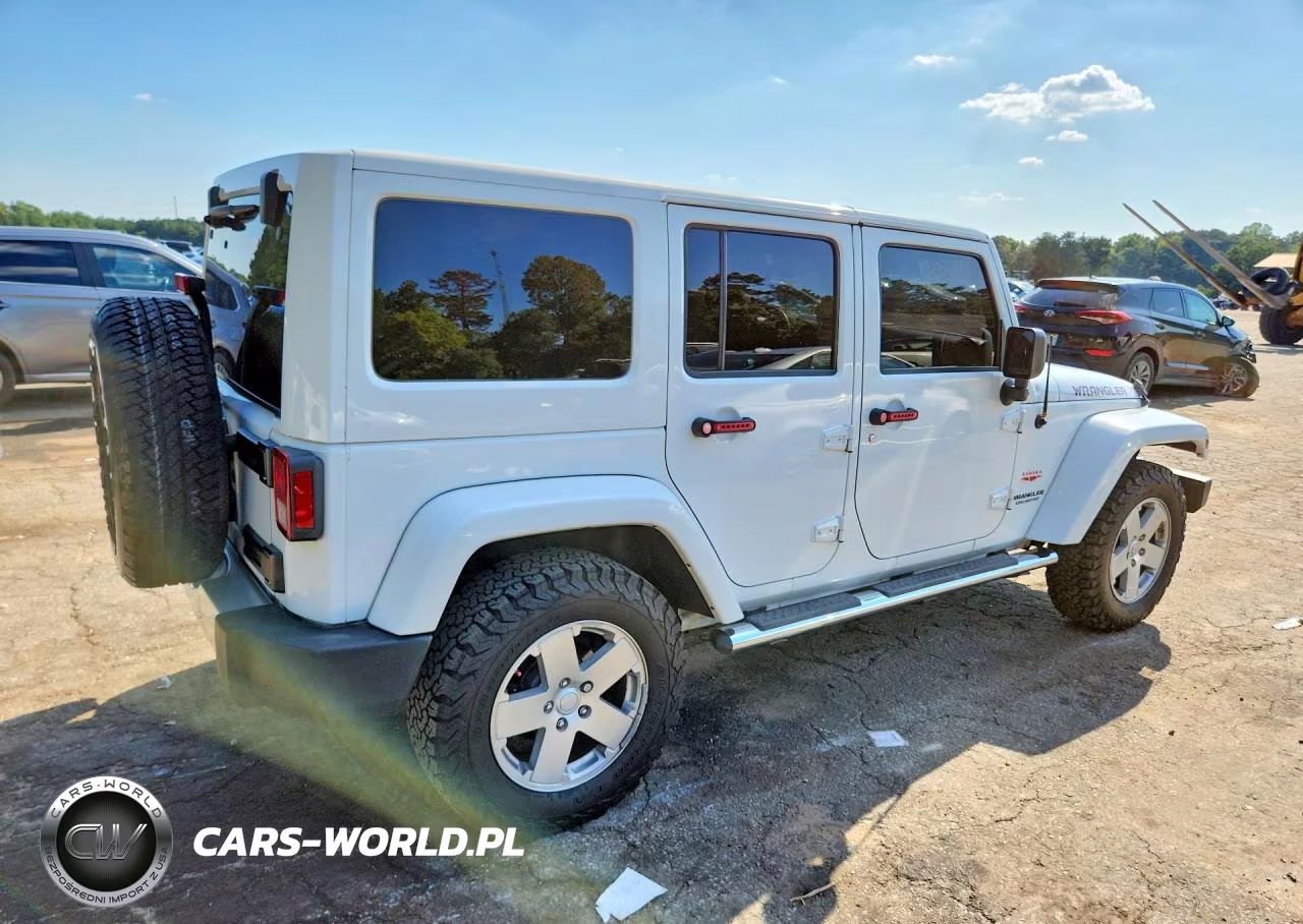 2011 Jeep Wrangler Unlimited Sahara VIN:1J4BA5H19BL563480 - 3