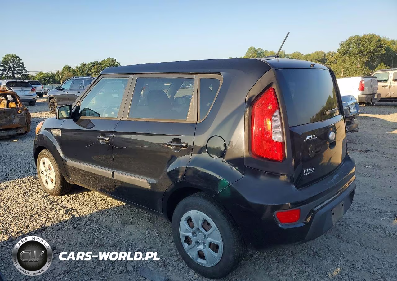 2013 Kia Soul Base VIN:KNDJT2A51D7612464 - 2